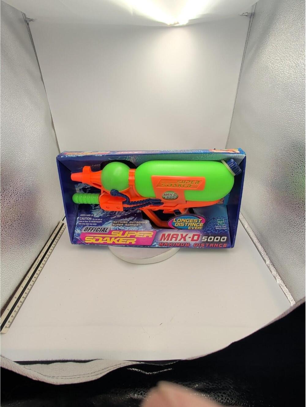 GENUINE NIB Hasbro Larami Super Soaker Max-D 5000 MAXIMUM DISTANCE Water Gun